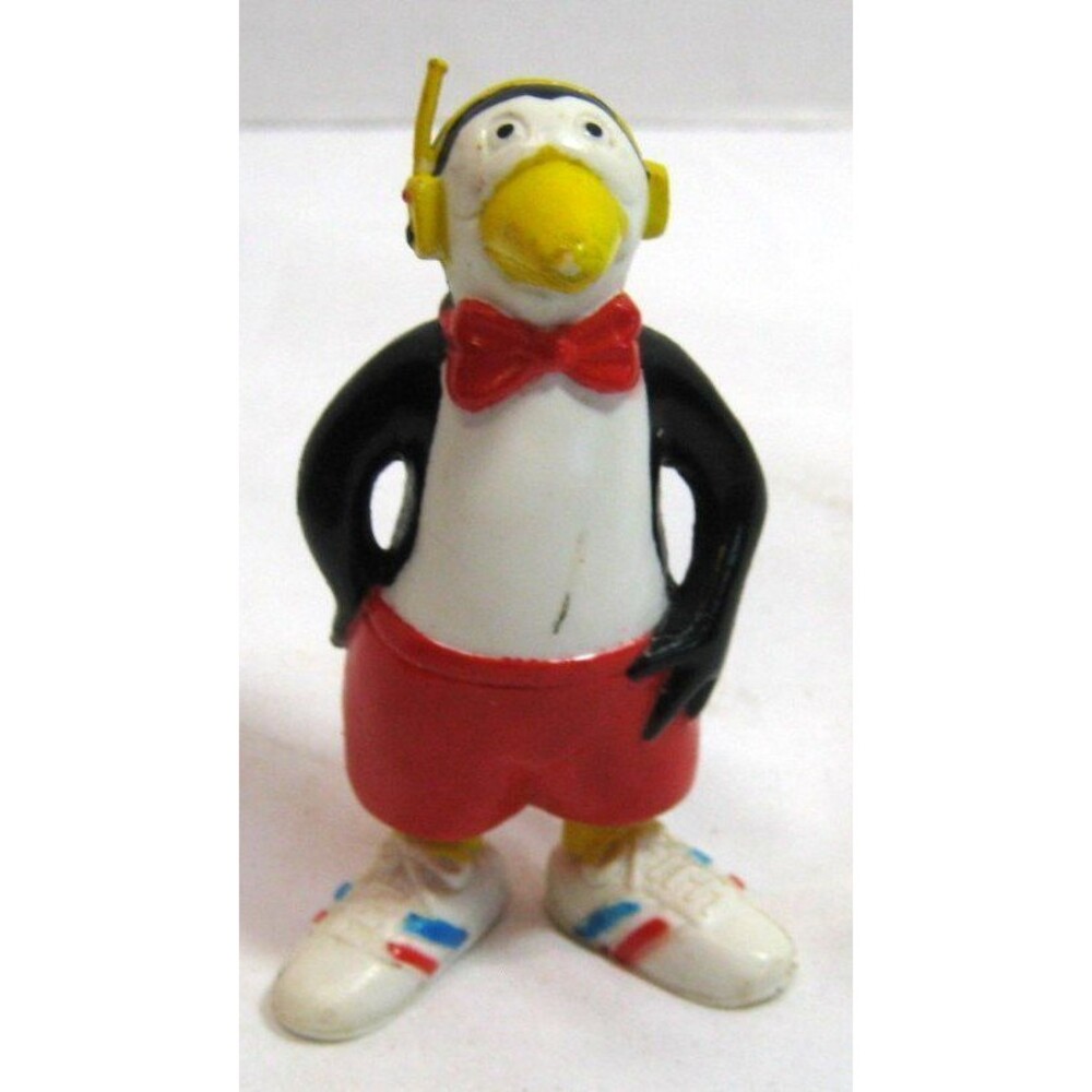 VINTAGE 1987 ARBYS POLAR SWIRL PENGUIN FIGURE CAKE TOPPER 3”